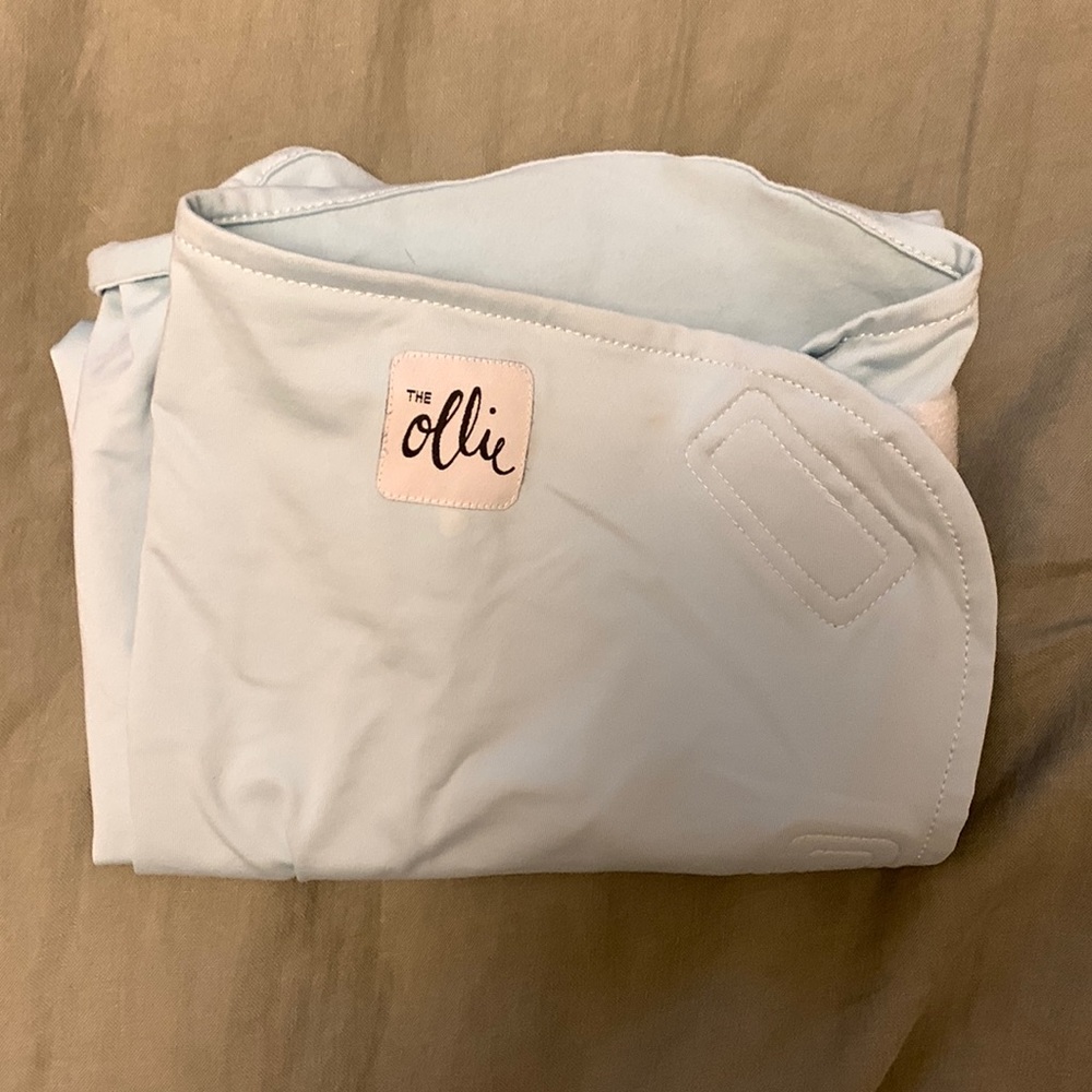 The Ollie Swaddle, blue